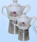 Caffettiera Moka 4 tazzine in fine porcellana certificata e decorata oro Mamy 56